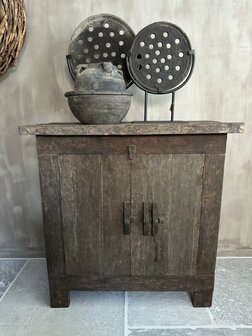 Commode kast 2- deurs Old Barn (afhalen)