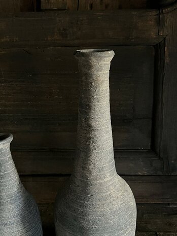 Clay bottle Emily large | Cement finish