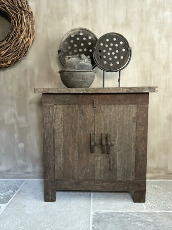 Commode kast 2- deurs Old Barn (afhalen)